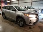 2017 Toyota Highlander SE