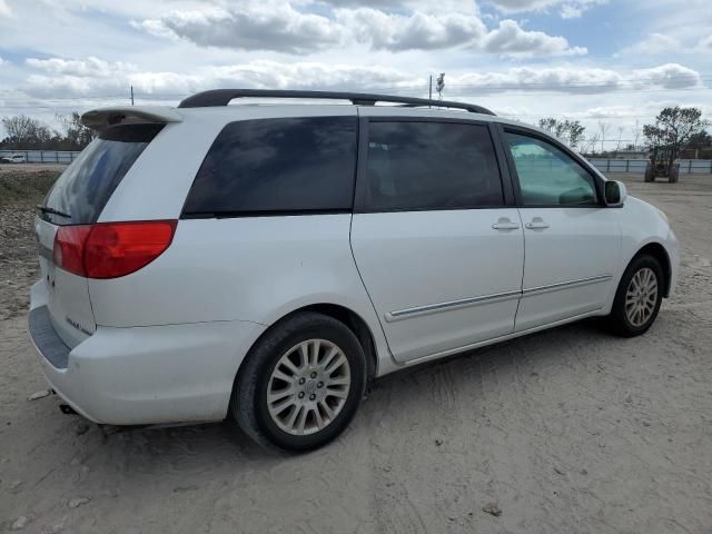 2007 Toyota Sienna XLE