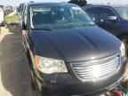 2015 Chrysler Town & Country Touring L