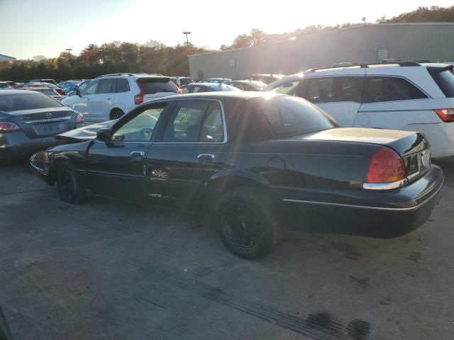 2002 Ford Crown Victoria LX