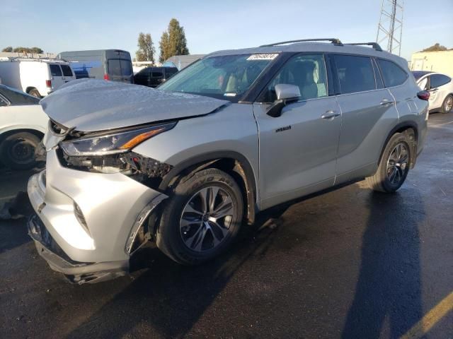 2021 Toyota Highlander Hybrid XLE