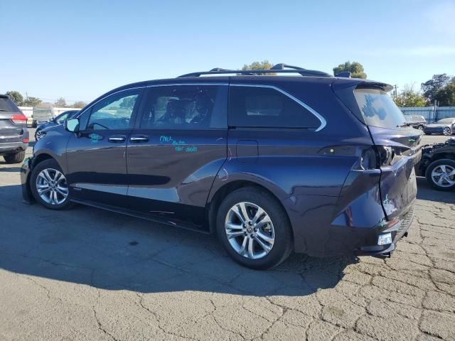 2021 Toyota Sienna XSE