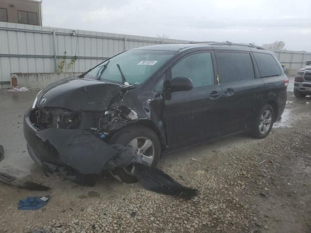 2011 Toyota Sienna LE