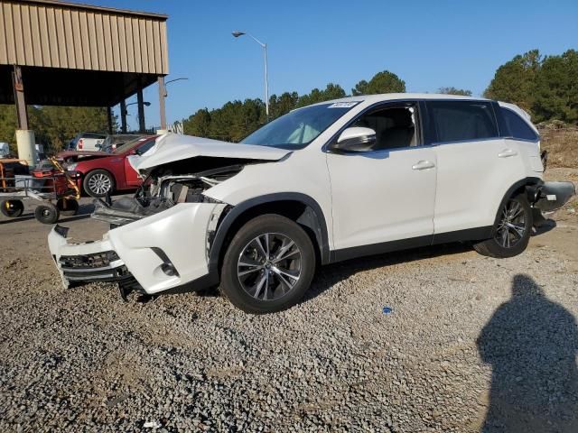 2019 Toyota Highlander LE