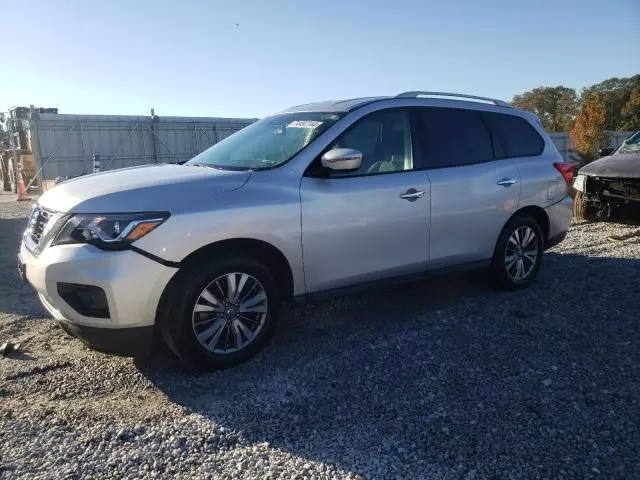 2019 Nissan Pathfinder S