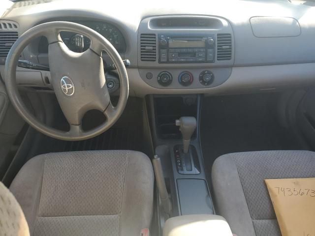 2004 Toyota Camry LE