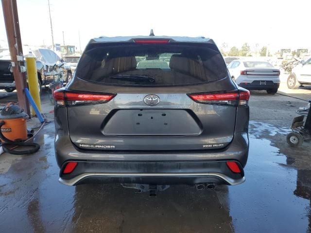 2022 Toyota Highlander XSE