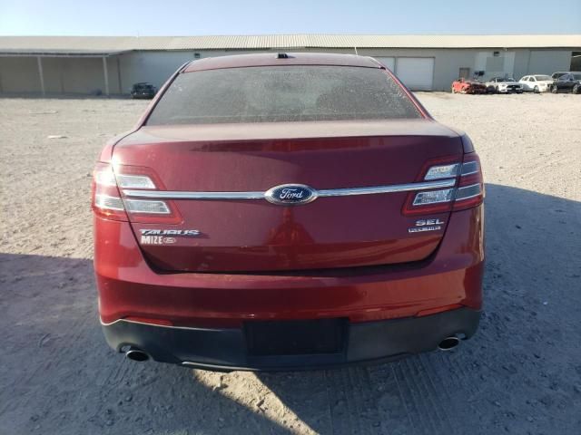 2016 Ford Taurus SEL