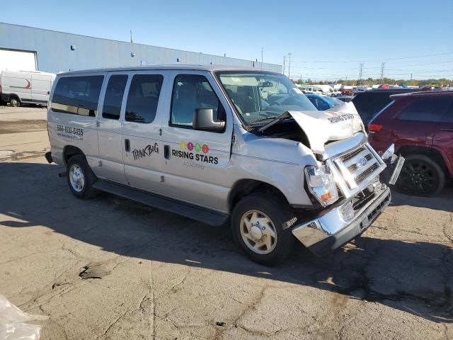 2013 Ford Econoline E350 Super Duty Wagon