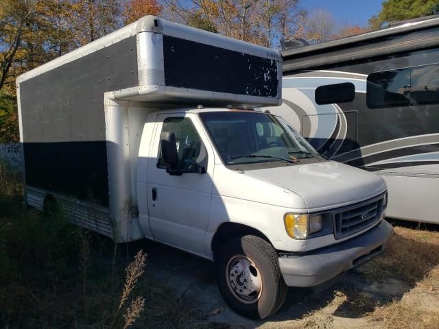 2006 Ford Econoline E450 Super Duty Cutaway Van