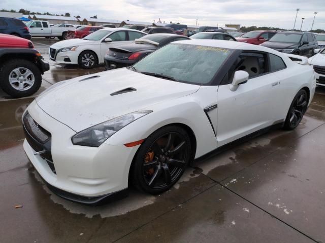 2011 Nissan GT-R Base