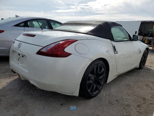 2014 Nissan 370Z Base