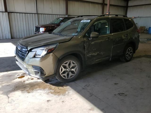 2024 Subaru Forester Premium