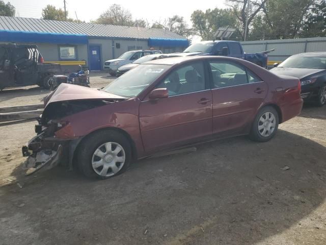 2004 Toyota Camry LE