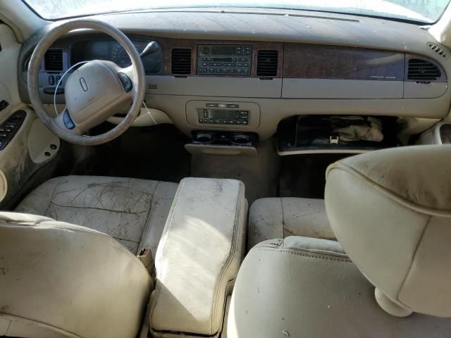 2001 Lincoln Town Car Executive