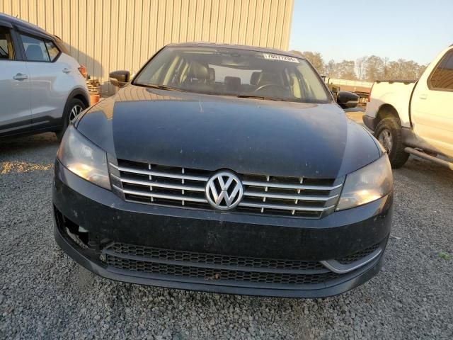 2014 Volkswagen Passat SE