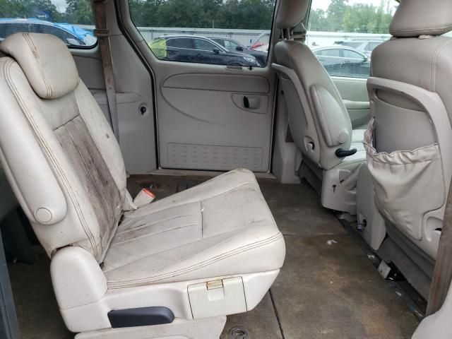 2005 Chrysler Town & Country Touring