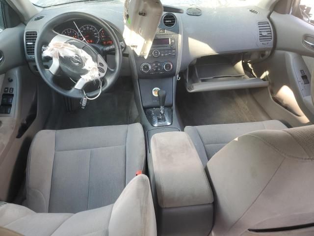 2010 Nissan Altima Base