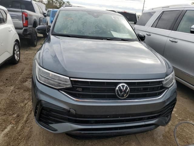 2022 Volkswagen Tiguan SE R-LINE Black