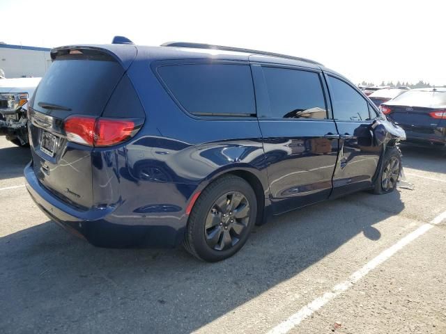 2020 Chrysler Pacifica Hybrid Limited