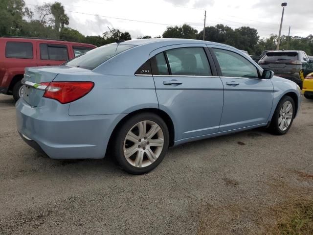 2013 Chrysler 200 Touring