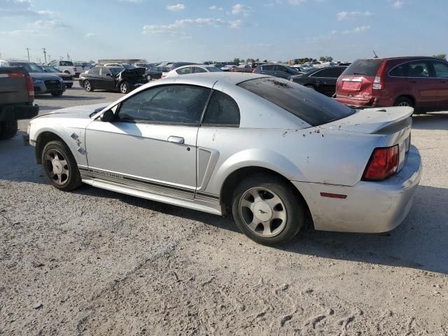 2000 Ford Mustang