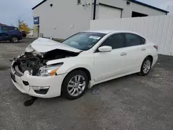 Carros salvage para piezas a la venta en subasta: 2015 Nissan Altima 2.5