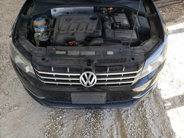 2012 Volkswagen Passat SE