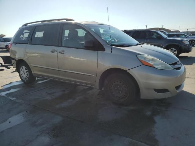 2009 Toyota Sienna CE