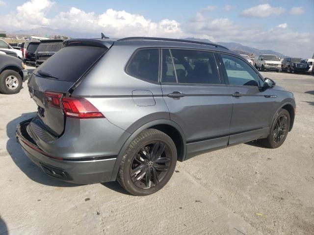 2022 Volkswagen Tiguan SE R-LINE Black