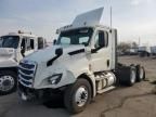 2018 Freightliner Cascadia 126