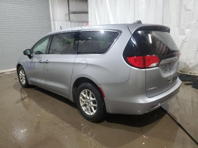 2021 Chrysler Voyager LX