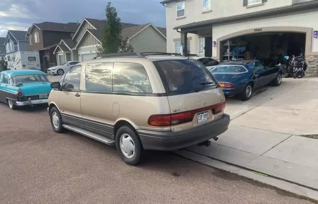 1995 Toyota Previa LE