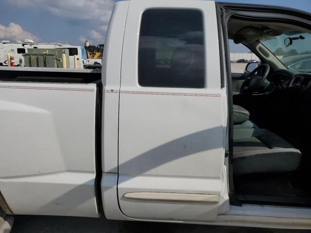 2005 Dodge Dakota SLT