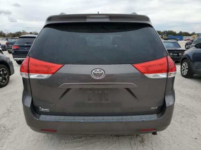 2011 Toyota Sienna XLE