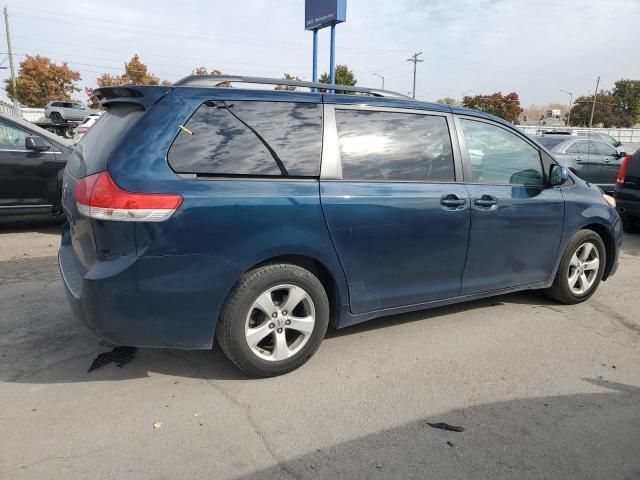 2011 Toyota Sienna LE