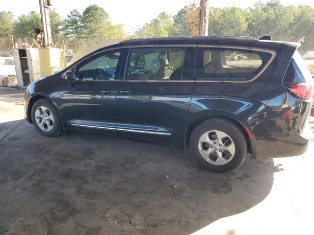 2017 Chrysler Pacifica Touring L Plus