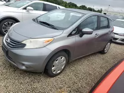 Carros dañados por inundaciones a la venta en subasta: 2015 Nissan Versa Note S