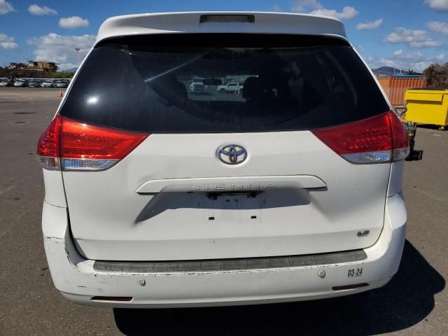 2011 Toyota Sienna LE