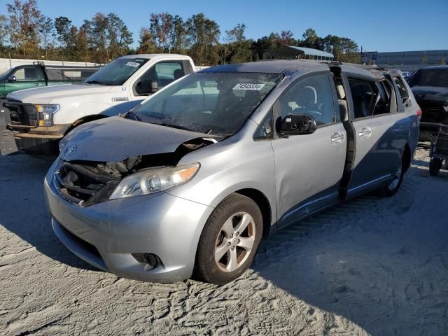 2011 Toyota Sienna LE