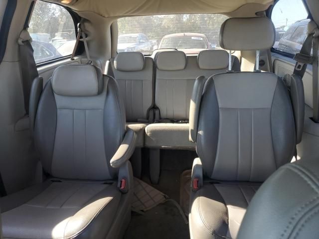 2006 Chrysler Town & Country Touring