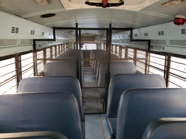 2005 Thomas School Bus