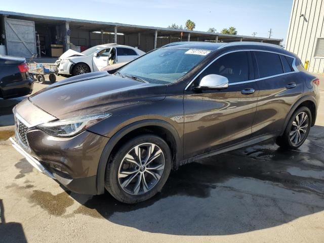 2017 Infiniti QX30 Base