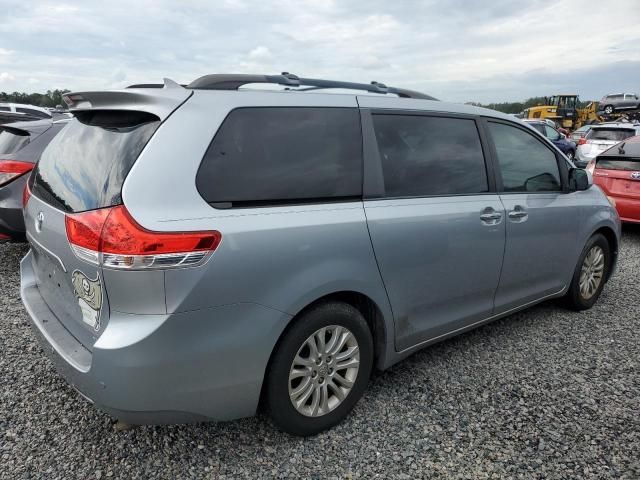 2014 Toyota Sienna XLE