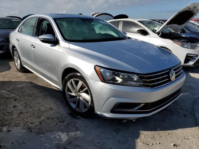 2018 Volkswagen Passat SE