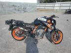 2023 KTM 890 Duke R