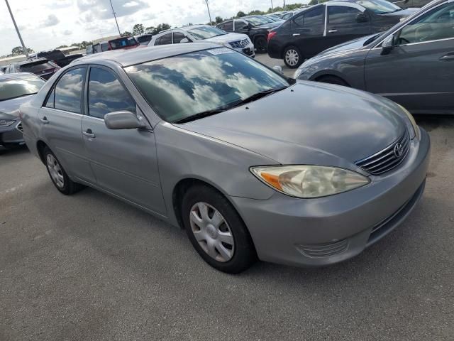 2005 Toyota Camry LE