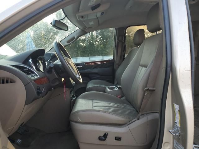 2015 Chrysler Town & Country Touring