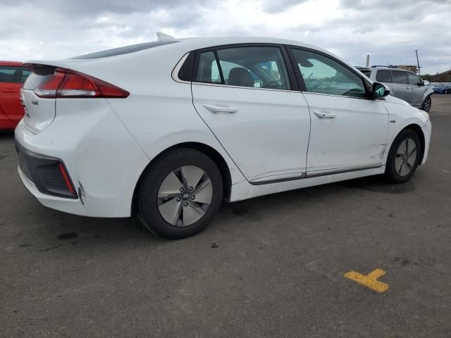 2020 Hyundai Ioniq SE