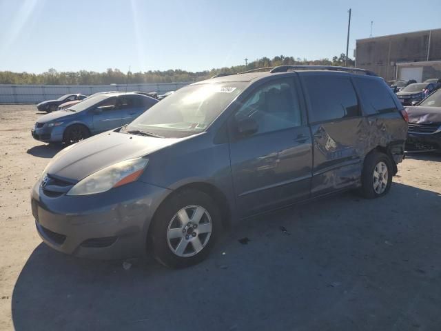 2008 Toyota Sienna CE